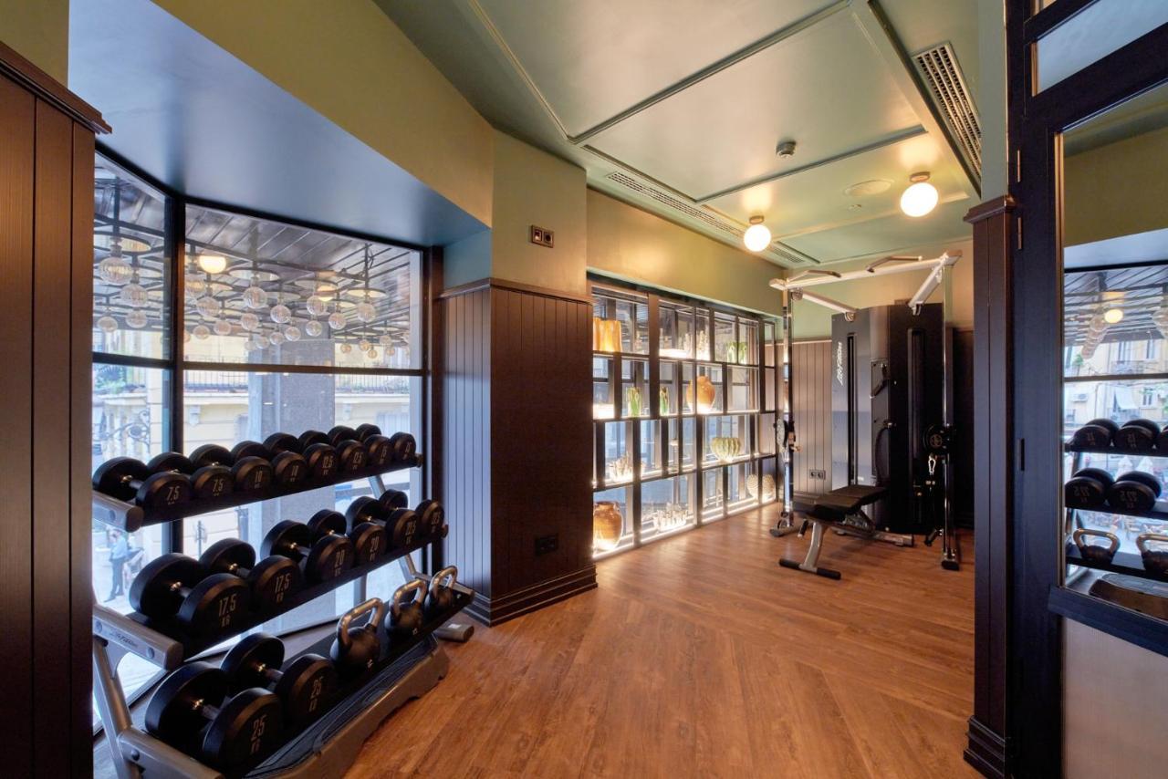 Only You Hotel Valenza Esterno foto The gym at the hotel