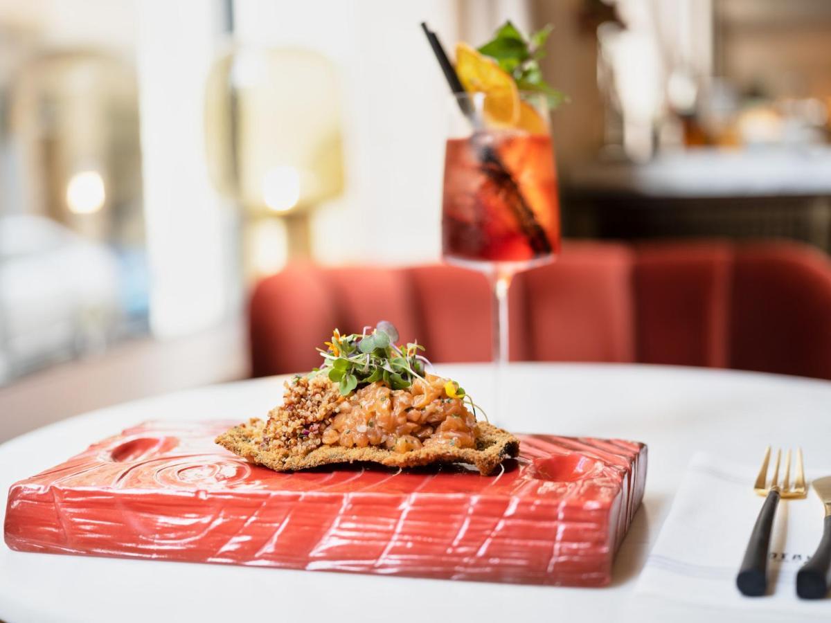 Only You Hotel Valenza Esterno foto Aubergine Parmigiana