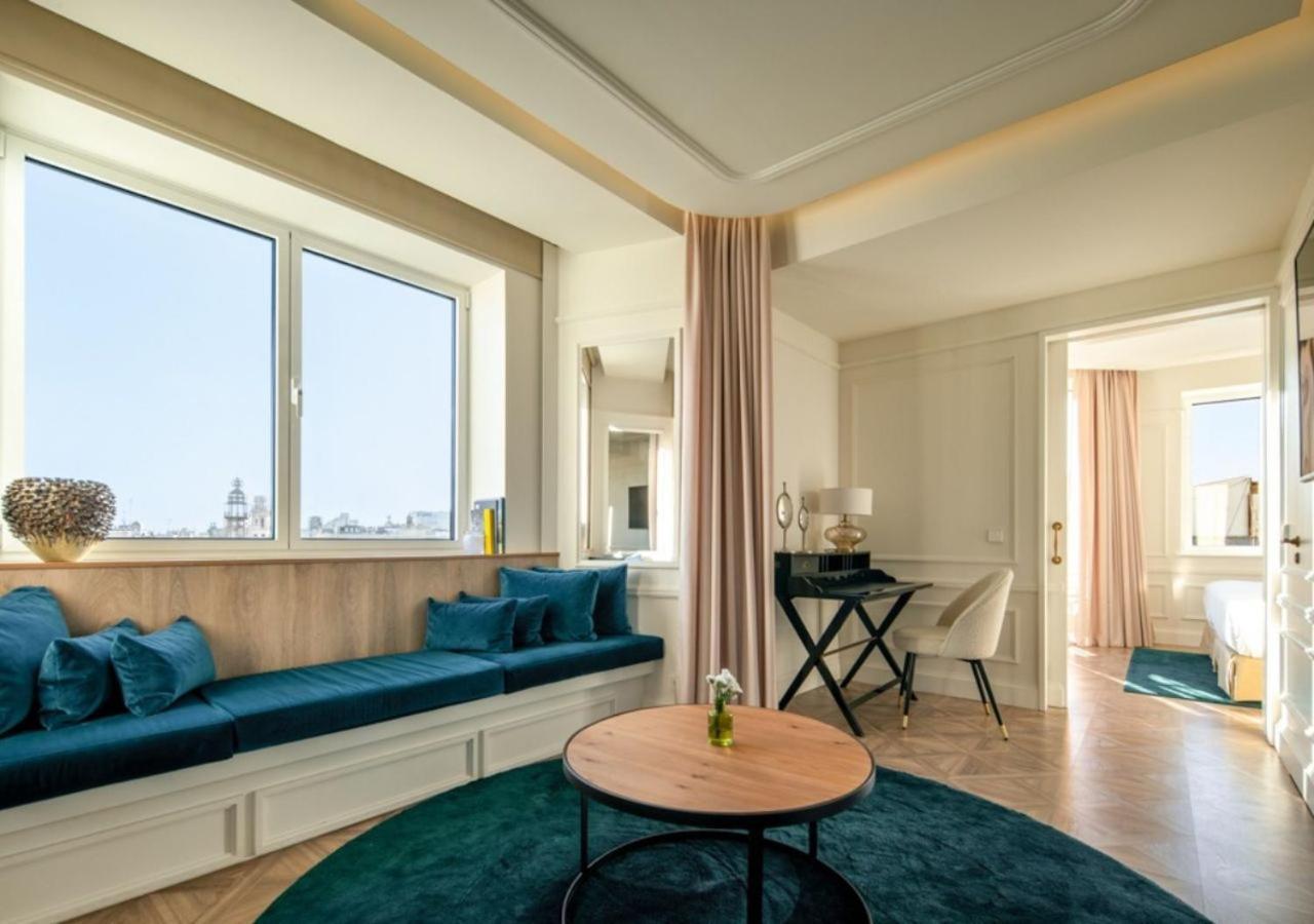 Only You Hotel Valenza Esterno foto