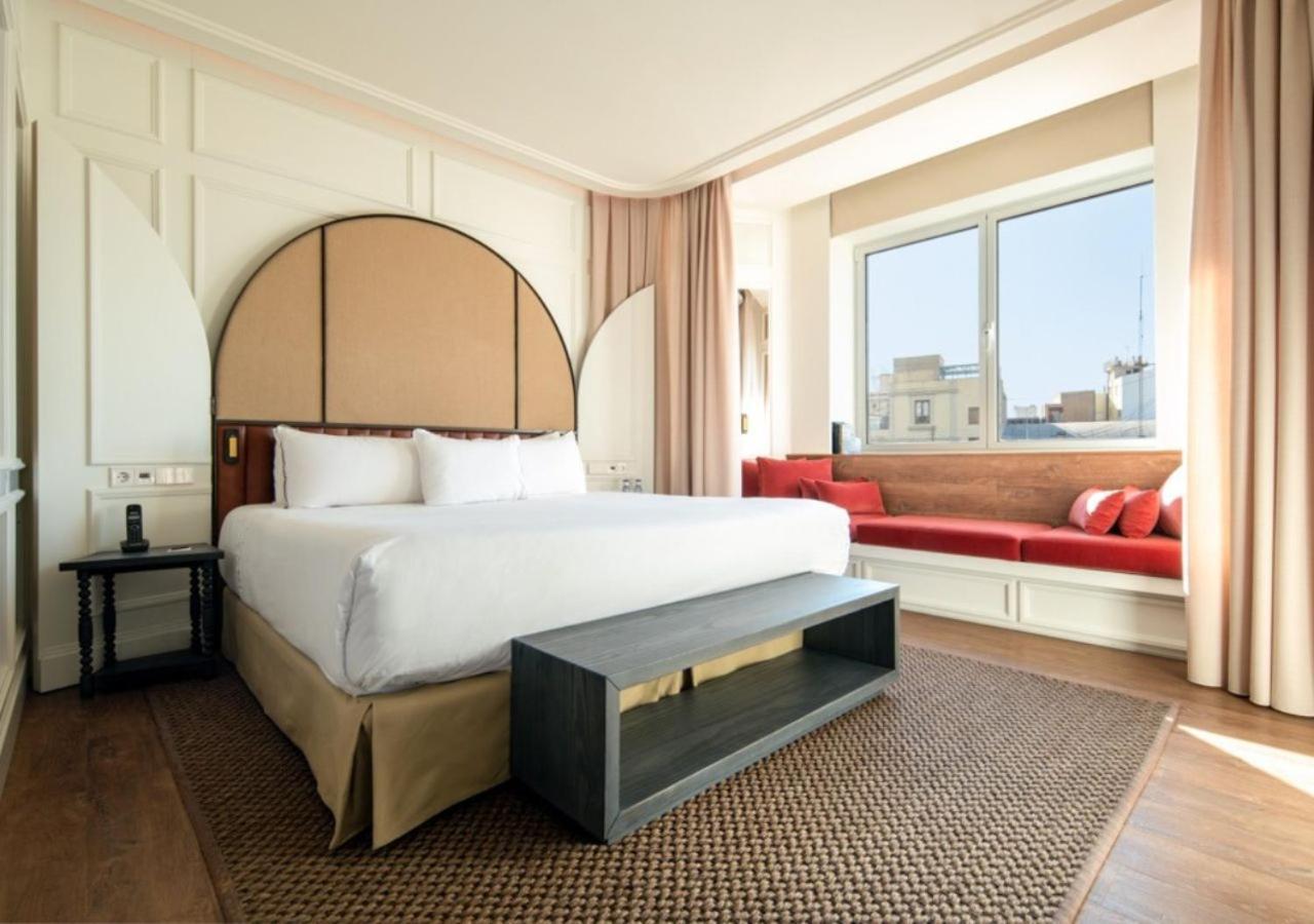 Only You Hotel Valenza Esterno foto A bedroom at the hotel