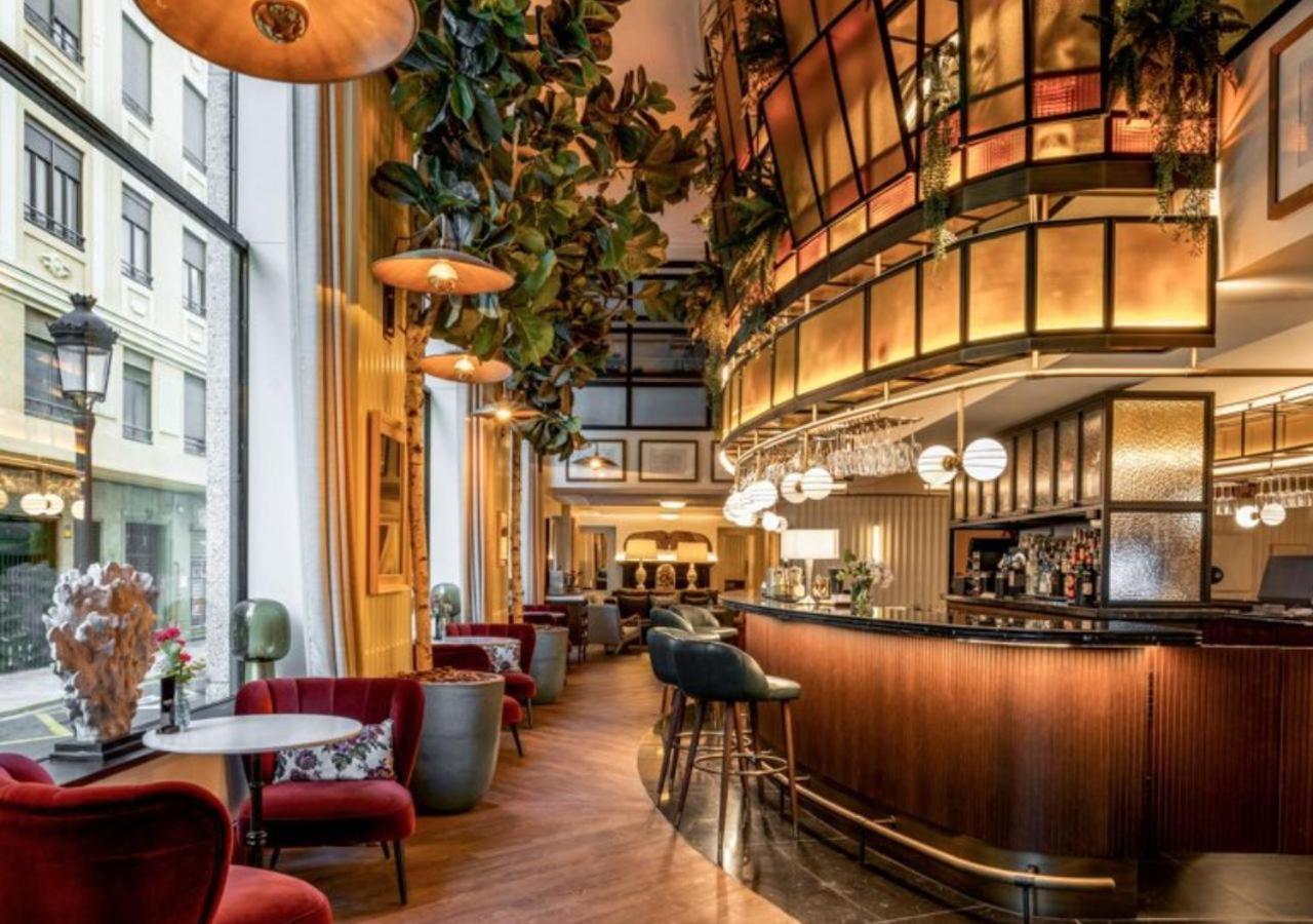Only You Hotel Valenza Esterno foto The Bar at The Ivy Temple Row