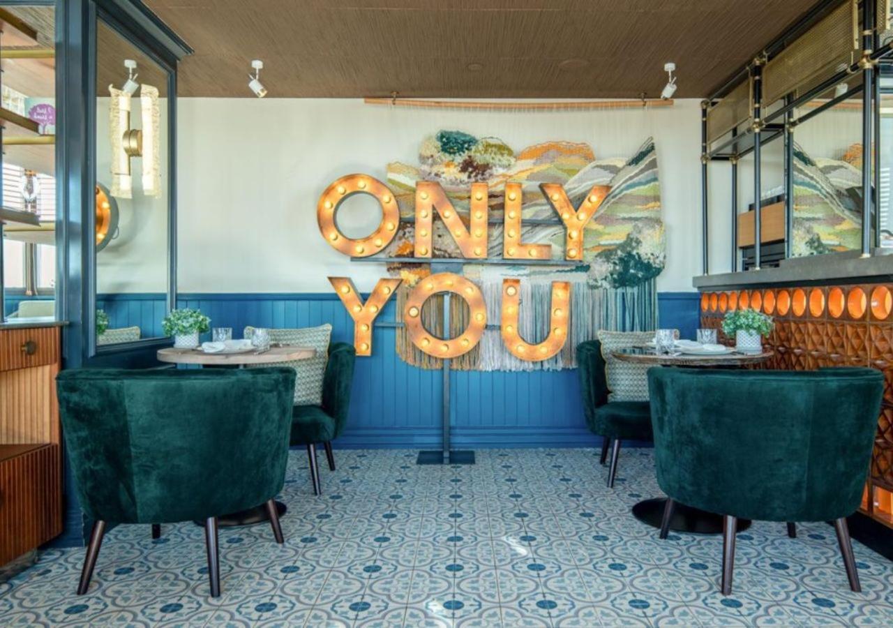 Only You Hotel Valenza Esterno foto Only You restaurant
