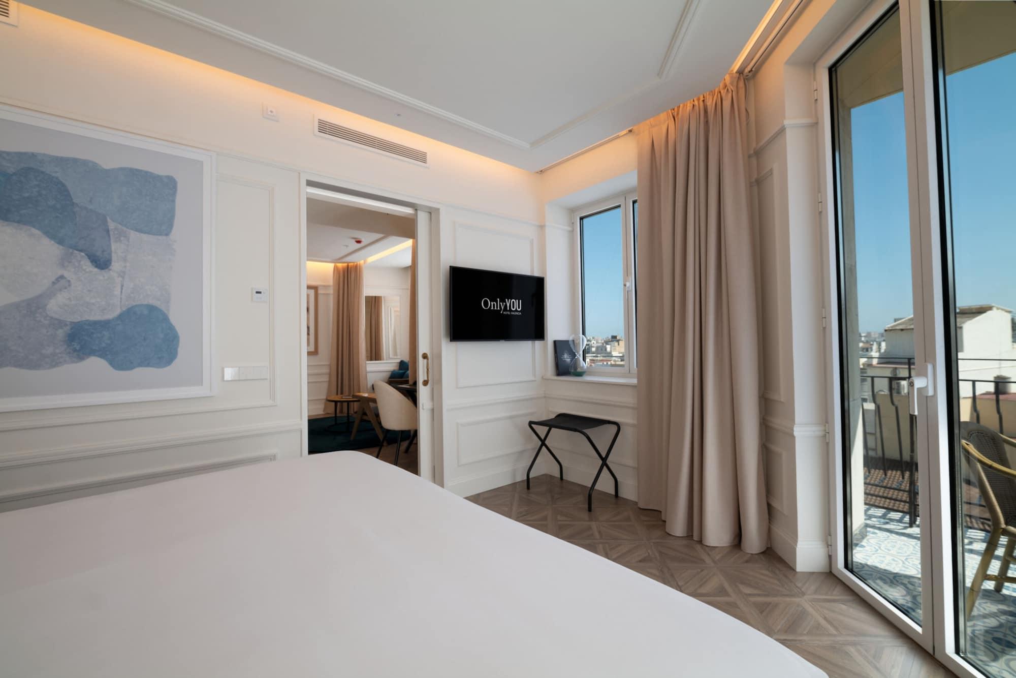 Only You Hotel Valenza Esterno foto Suite