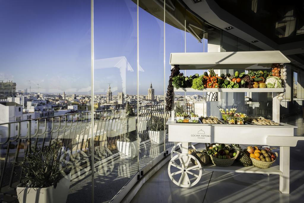 Only You Hotel Valenza Esterno foto Skyline Terrace