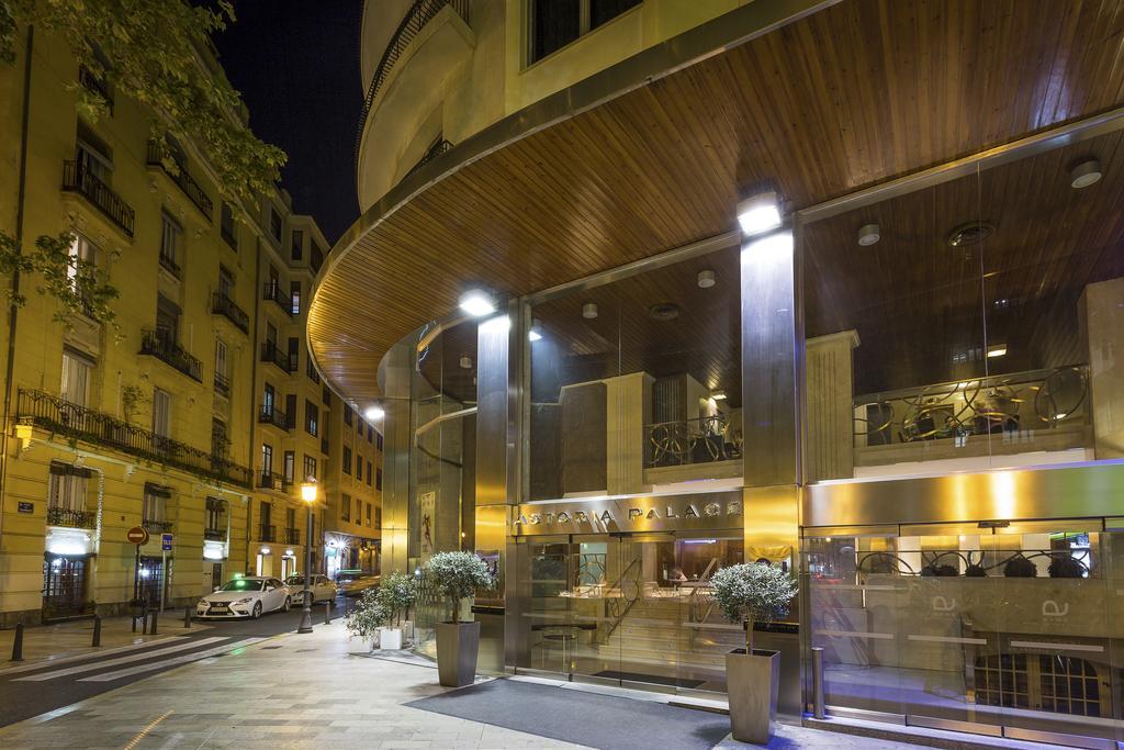Only You Hotel Valenza Esterno foto The hotel's entrance